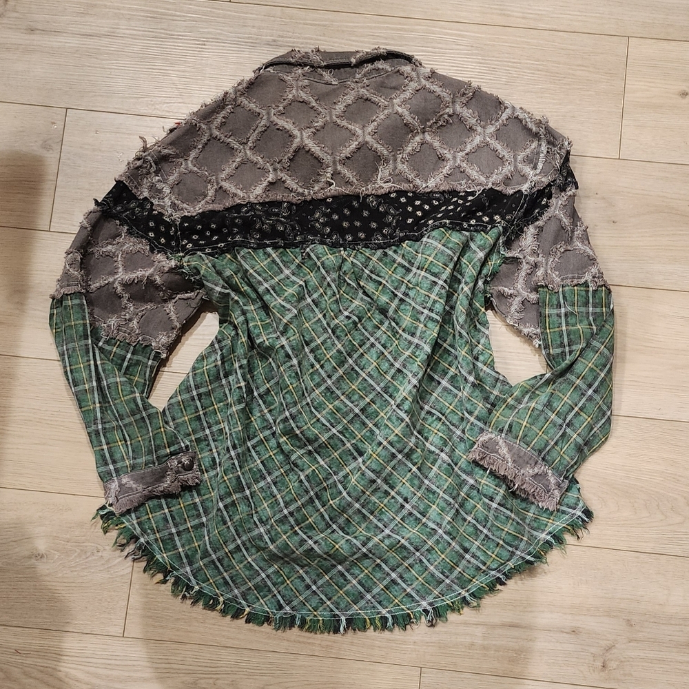 POL Patchwork Blazer in Gray and Green - image 3